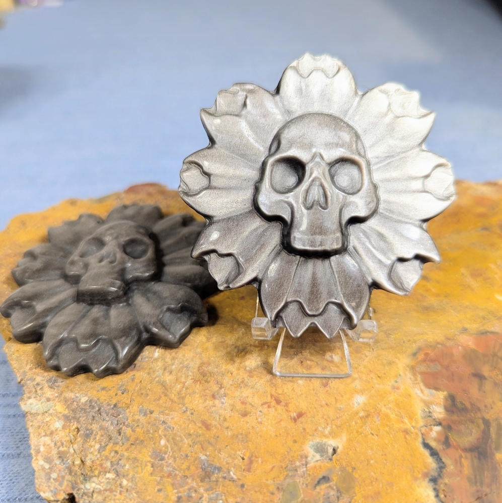 Flower Skull Carving- Silver Obsidian 2.6 Inches - Picture 2 of 2
